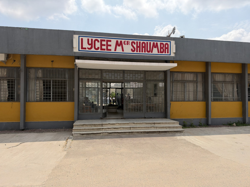 Façade et entrée du Lycée Monseigneur SHAUMBA